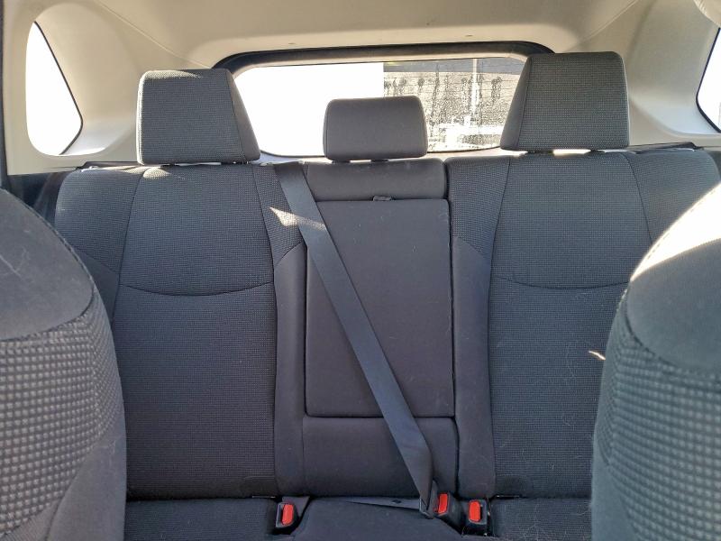 Фото 10 - TOYOTA RAV4