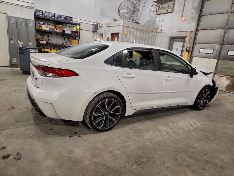 Фото 3 - TOYOTA COROLLA