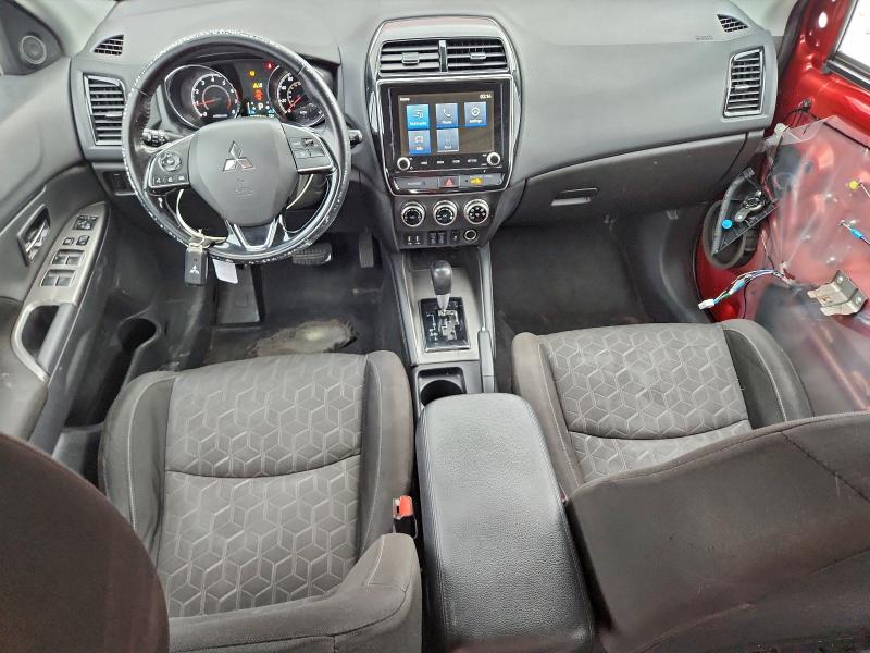 Фото 8 - MITSUBISHI OUTLANDER