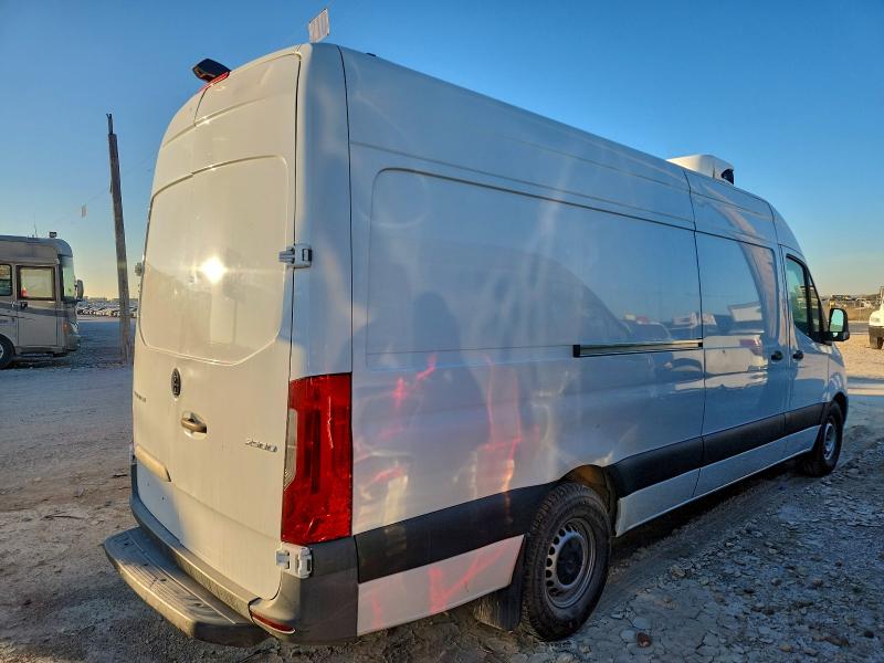 Фото 3 - MERCEDES-BENZ SPRINTER