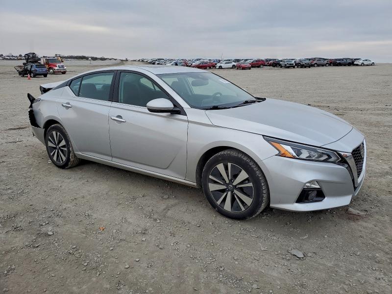 Фото 4 - NISSAN ALTIMA