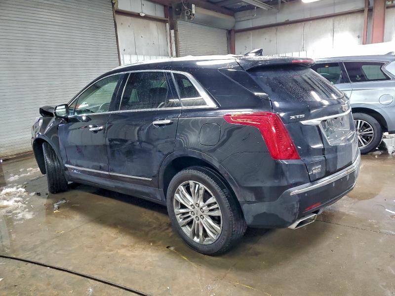 Фото 2 - CADILLAC XT5