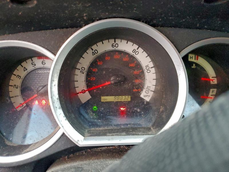 Фото 9 - TOYOTA TACOMA