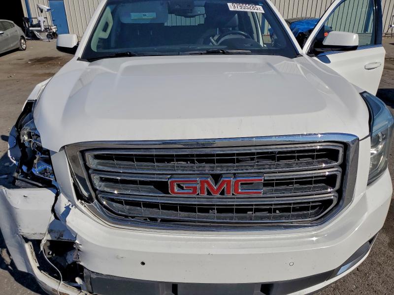 Фото 12 - GMC YUKON