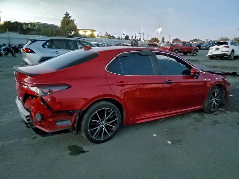 Фото 3 - TOYOTA CAMRY