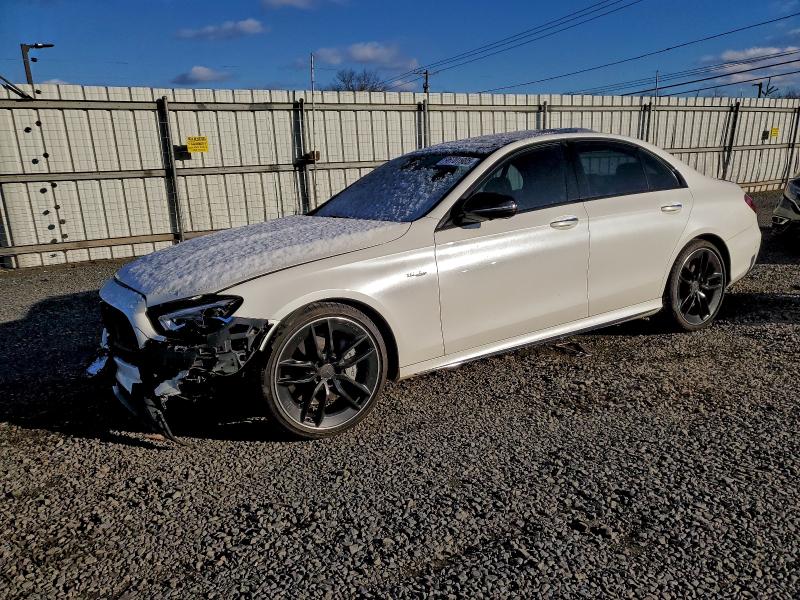 Фото 1 - MERCEDES-BENZ E-CLASS