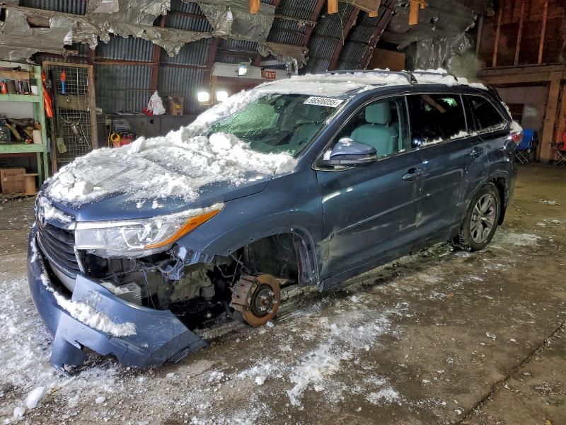 Фото 1 - TOYOTA HIGHLANDER