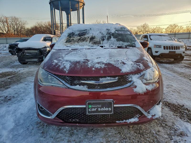 Фото 5 - CHRYSLER PACIFICA