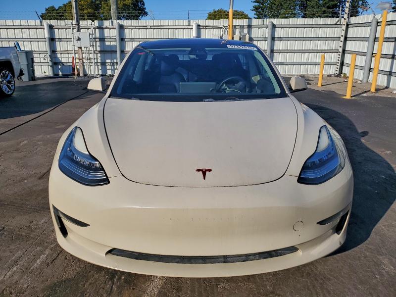 Фото 5 - TESLA MODEL 3