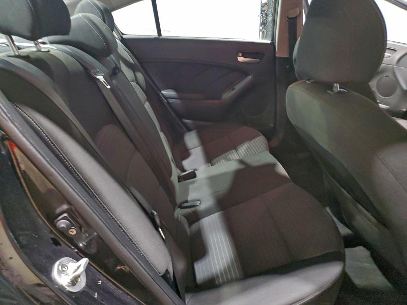 Фото 10 - KIA FORTE