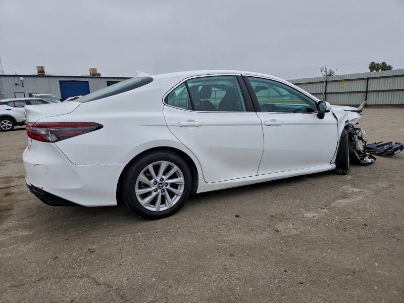 Фото 3 - TOYOTA CAMRY