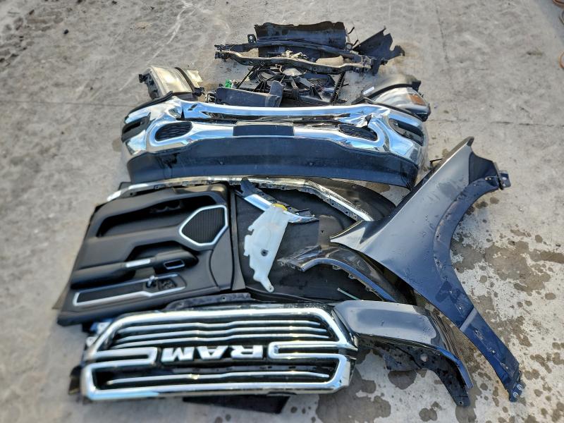 Фото 12 - RAM 1500