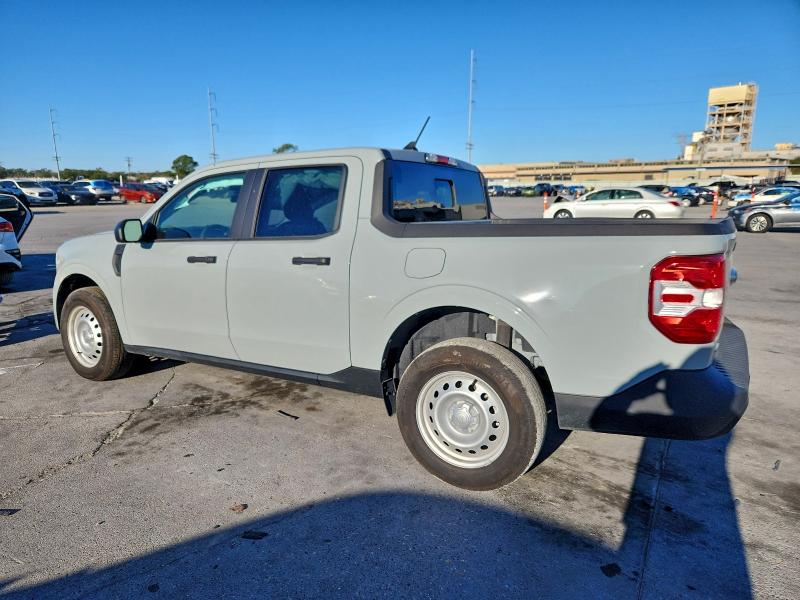 Фото 2 - FORD MAVERICK