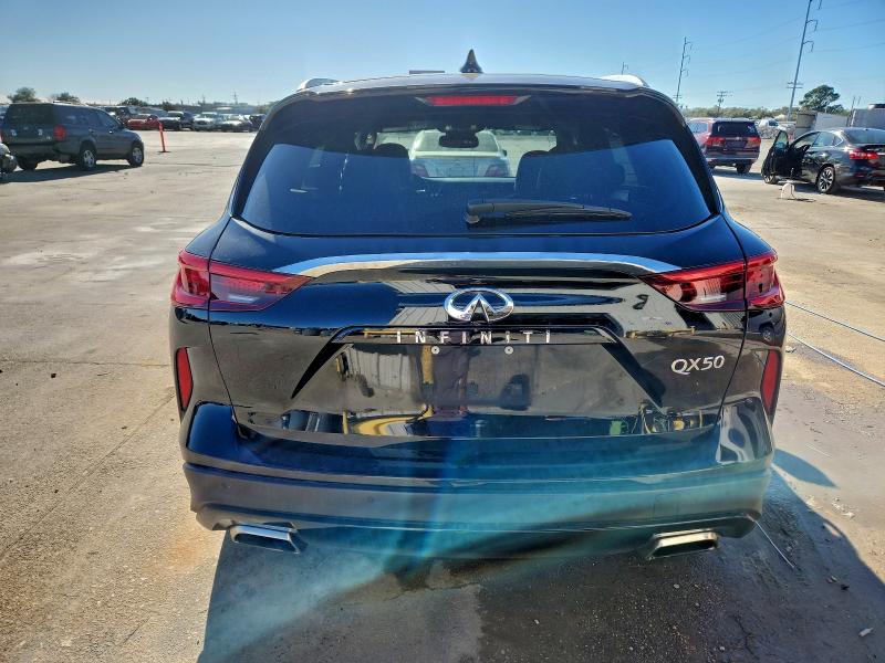 Фото 6 - INFINITI QX50