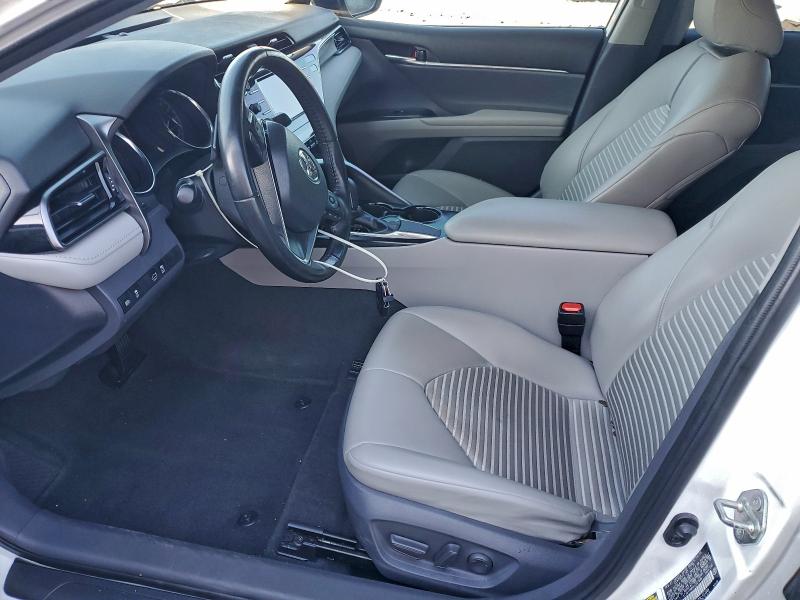 Фото 7 - TOYOTA CAMRY