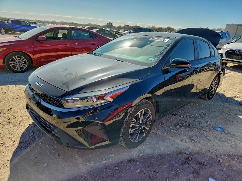 Фото 1 - KIA FORTE