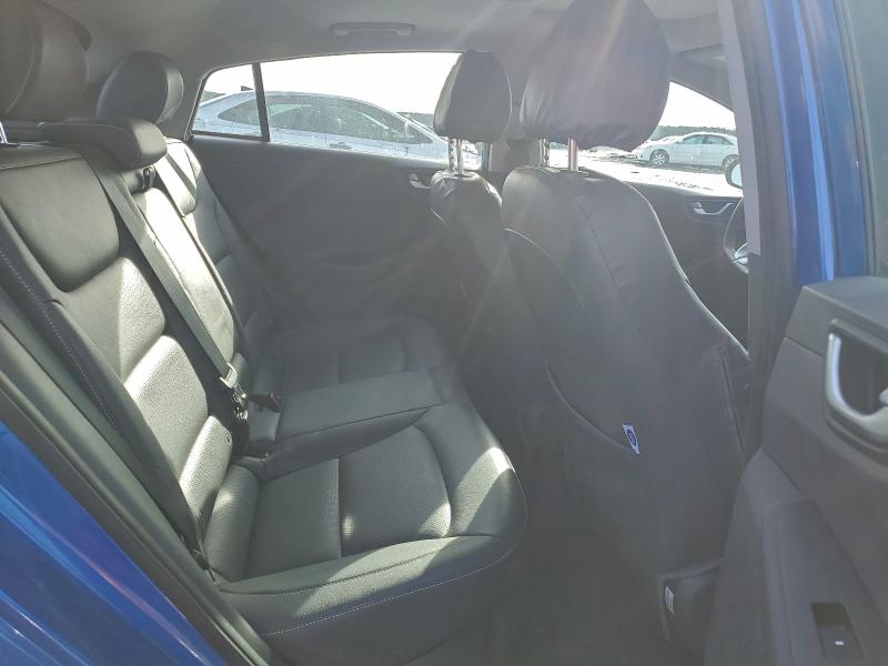 Фото 10 - HYUNDAI IONIQ