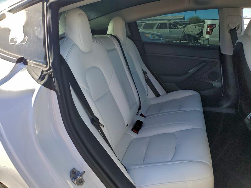 Фото 10 - TESLA MODEL 3