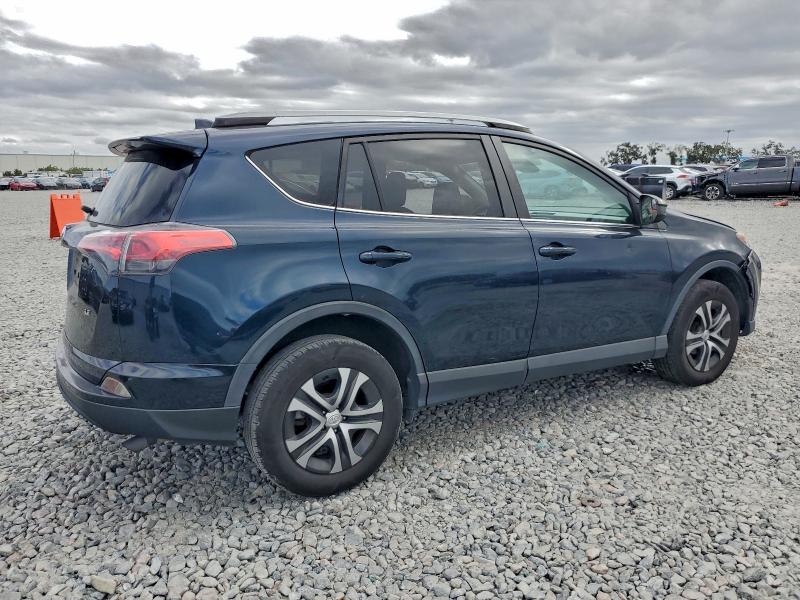 Фото 3 - TOYOTA RAV4