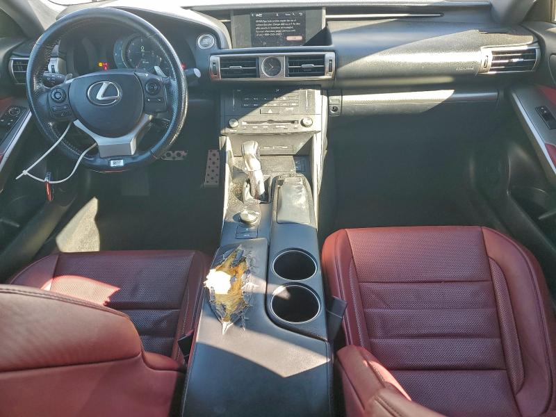 Фото 8 - LEXUS IS