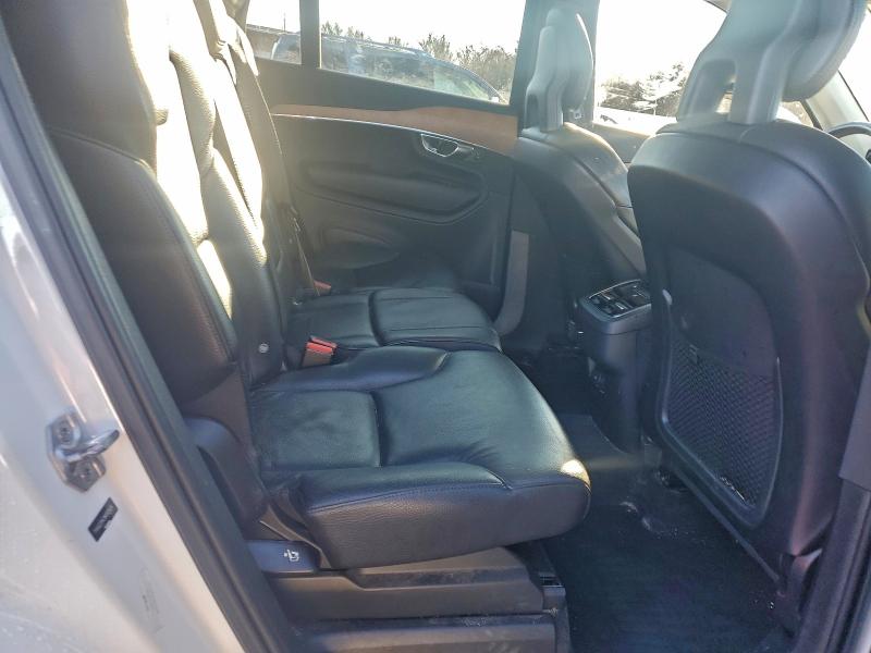 Фото 11 - VOLVO XC90