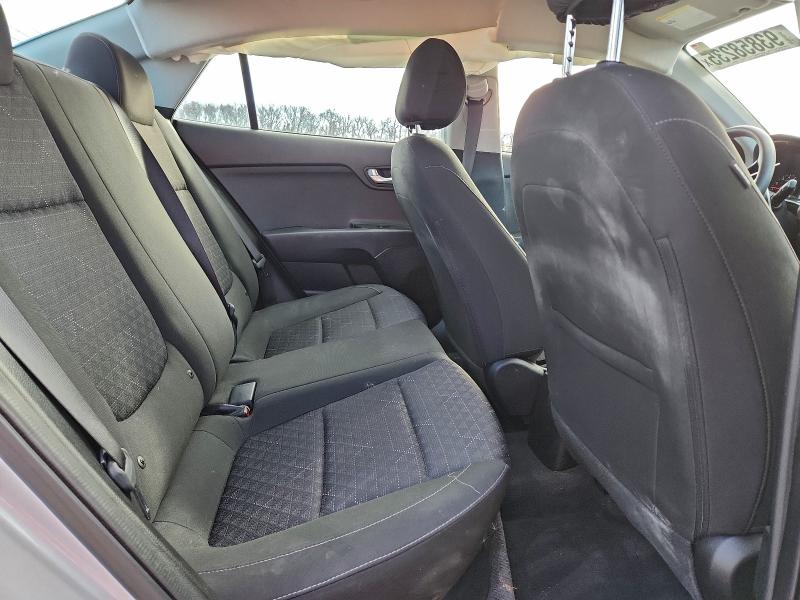 Фото 10 - KIA RIO