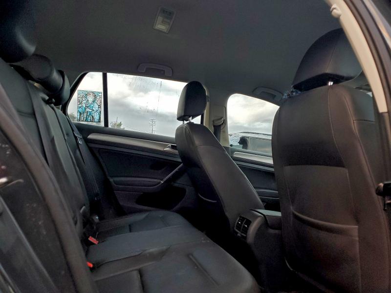 Фото 10 - VOLKSWAGEN GOLF