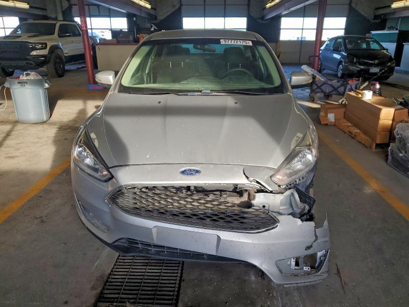 Фото 5 - FORD FOCUS