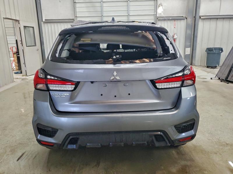 Фото 6 - MITSUBISHI OUTLANDER