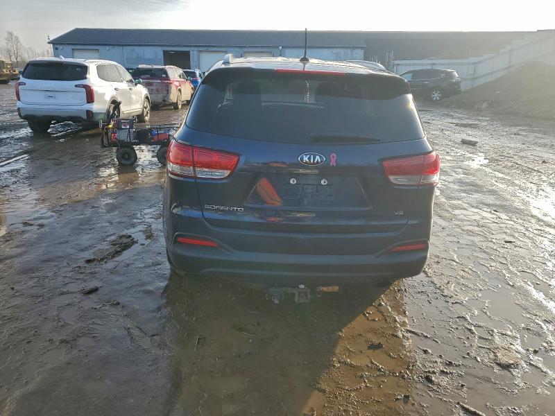 Фото 6 - KIA SORENTO