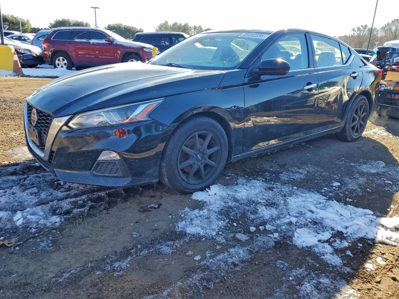 Фото 1 - NISSAN ALTIMA