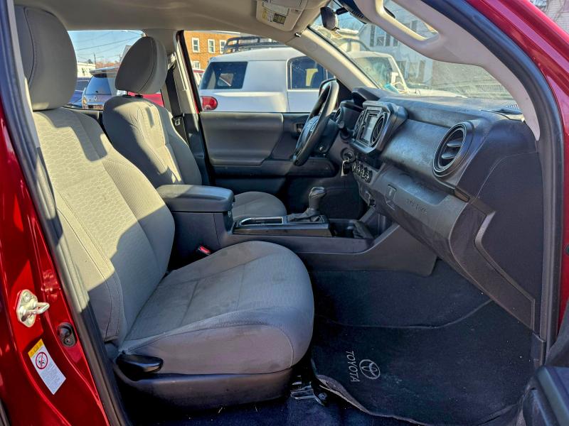 Фото 9 - TOYOTA TACOMA