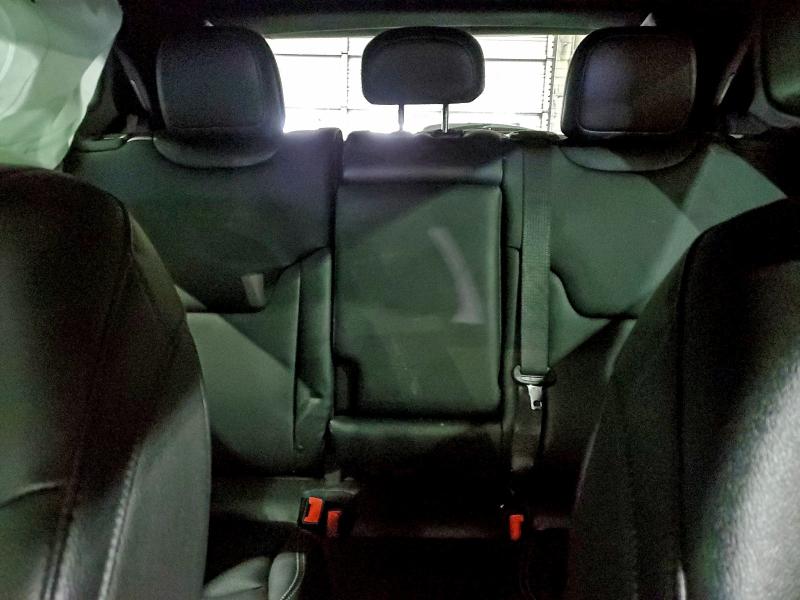 Фото 10 - JEEP COMPASS