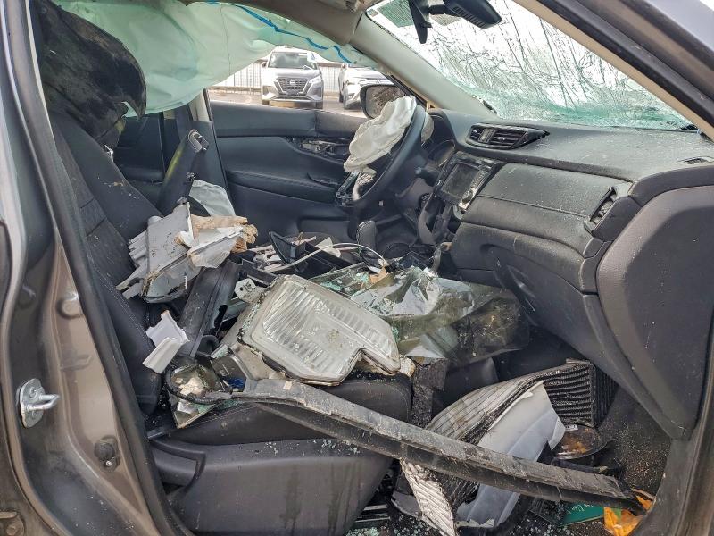 Фото 7 - NISSAN ROGUE