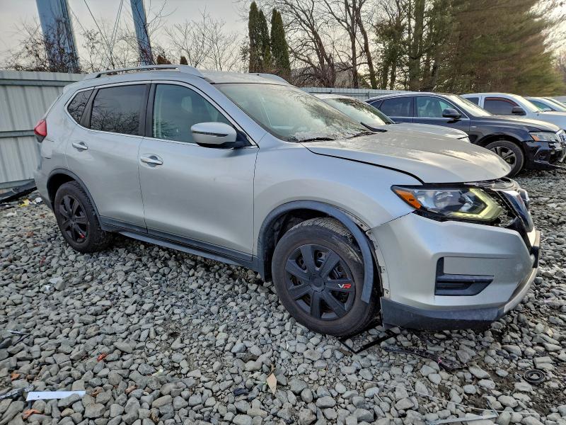 Фото 4 - NISSAN ROGUE