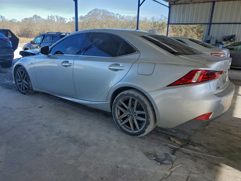 Фото 2 - LEXUS IS