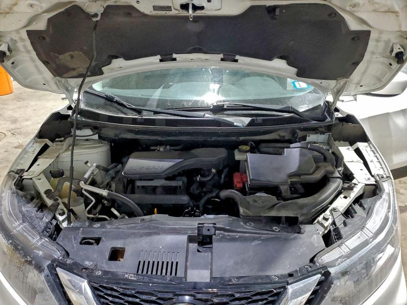 Фото 12 - NISSAN ROGUE