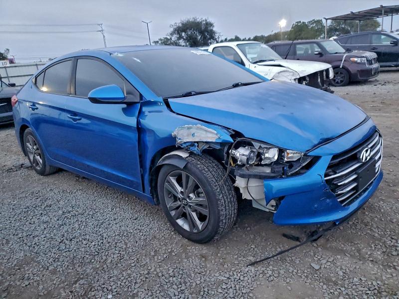 Фото 4 - HYUNDAI ELANTRA