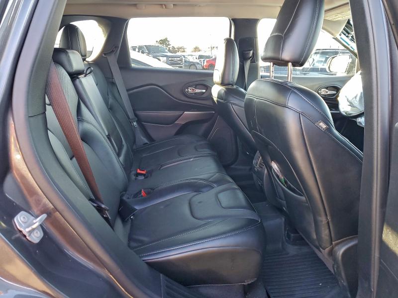 Фото 10 - JEEP GRAND CHER