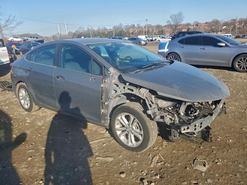 Фото 4 - CHEVROLET CRUZE