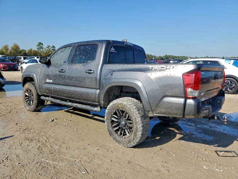 Фото 2 - TOYOTA TACOMA