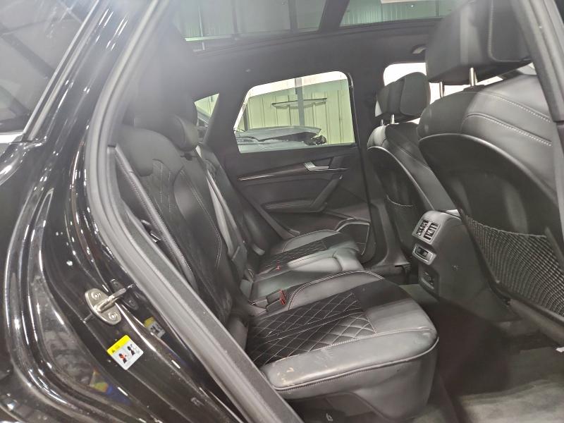 Фото 11 - AUDI SQ5