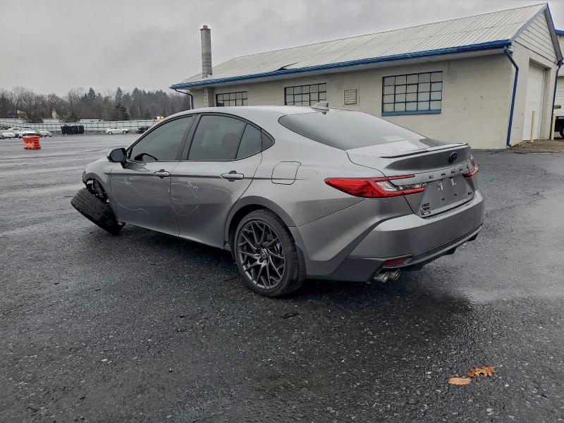 Фото 2 - TOYOTA CAMRY
