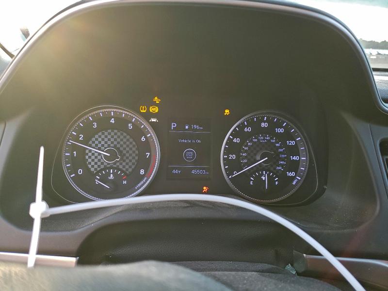 Фото 9 - HYUNDAI ELANTRA