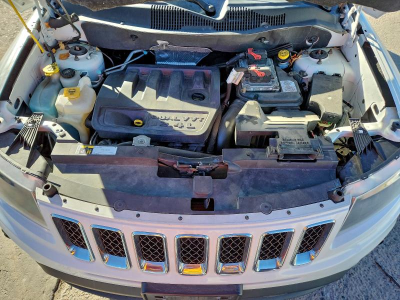 Фото 12 - JEEP COMPASS