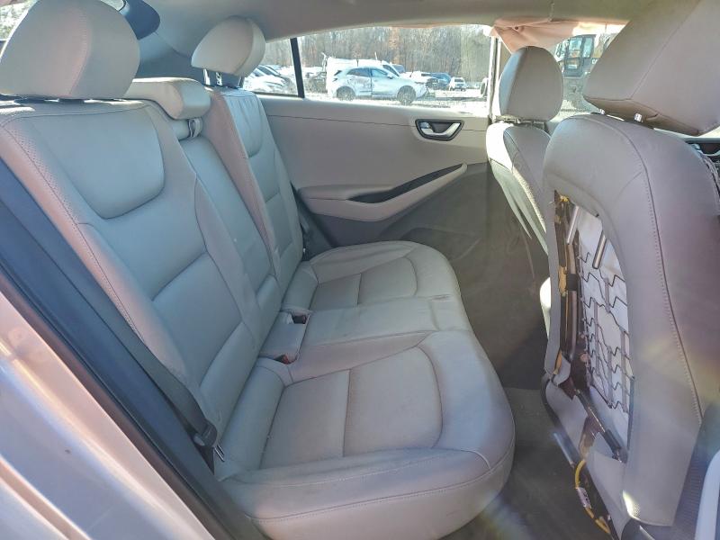 Фото 10 - HYUNDAI IONIQ