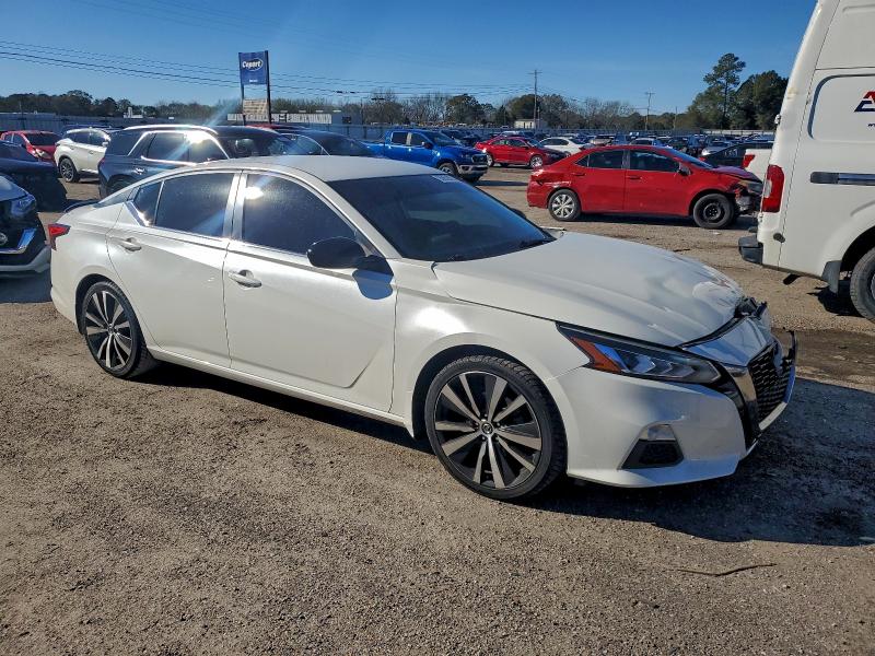 Фото 4 - NISSAN ALTIMA