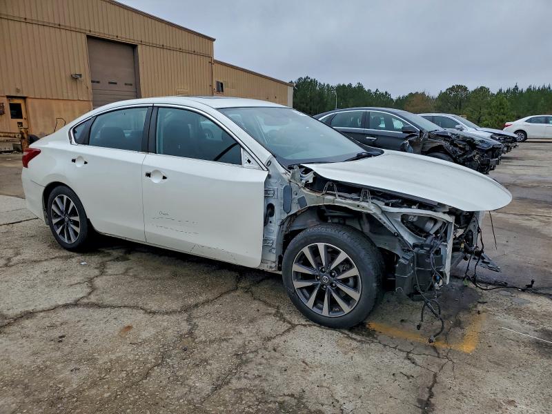 Фото 4 - NISSAN ALTIMA