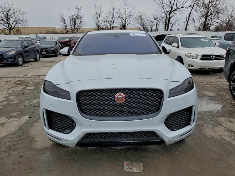 Фото 5 - JAGUAR F-PACE