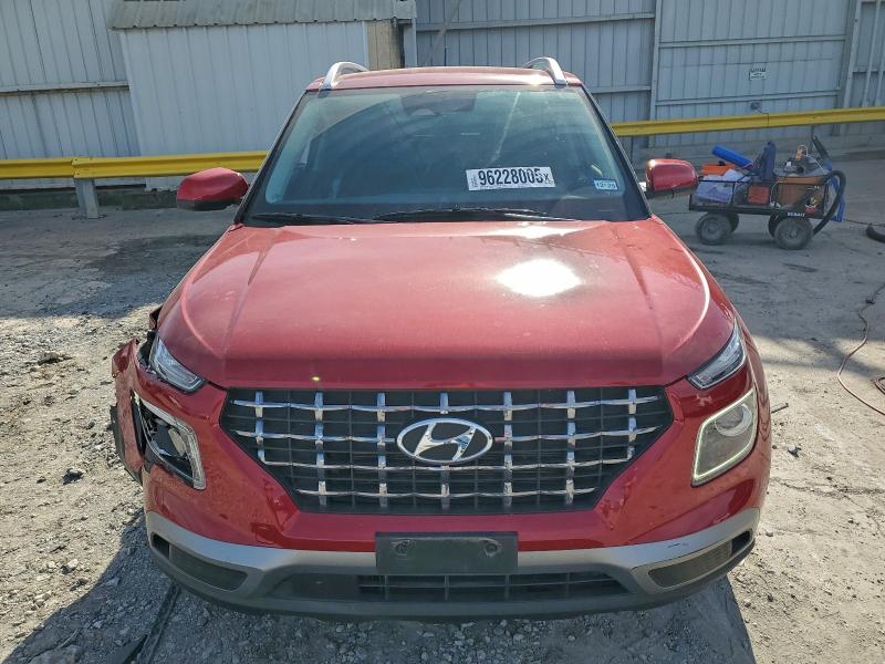 Фото 5 - HYUNDAI VENUE